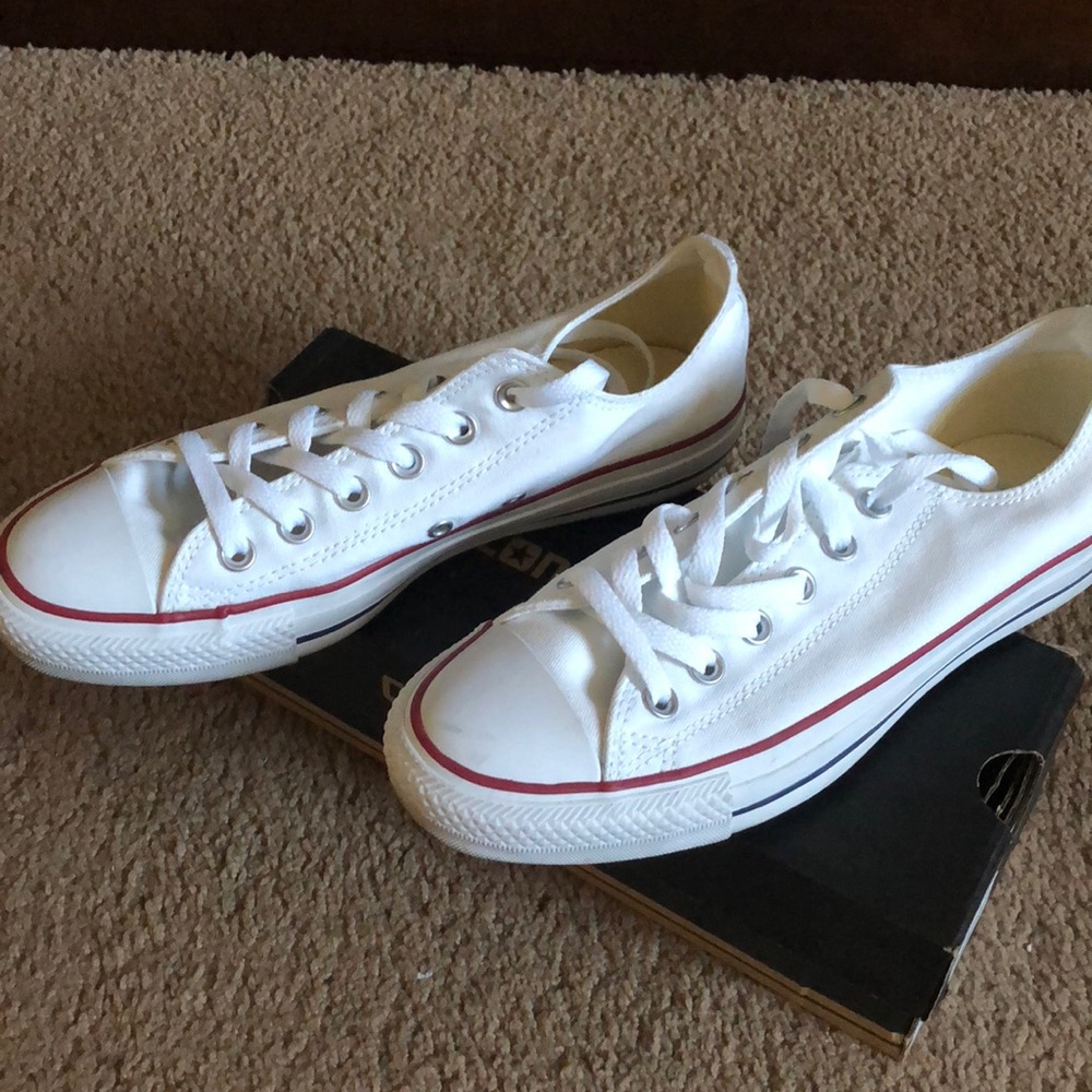 White Converse Size 8-Worn Once!